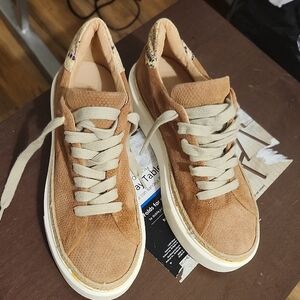 Laura Billariva Men's Tan Suede Sneakers. Made Italy